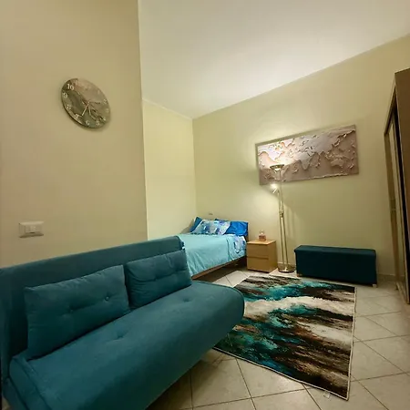 Apartament Col8 *