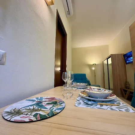 Col8 Apartment Milan